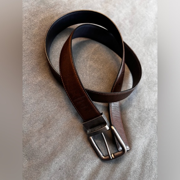 Swiss Gear Navy Blue / Brown Reversible Genuine Leather Belt    Size 38 - Picture 5 of 6
